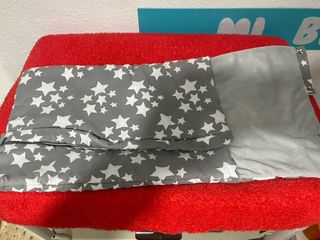 Carro de bebé gris y negro 3 en 1