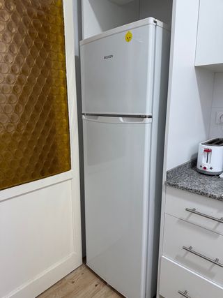 URGENTE - Nevera Becken Blanca