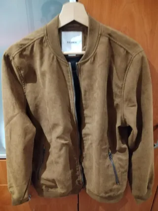 Cazadora Pull and Bear Marrón