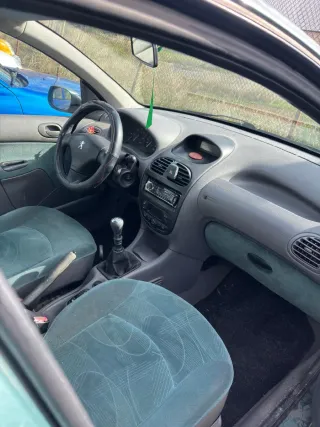 Peugeot 206 ,año 2002
