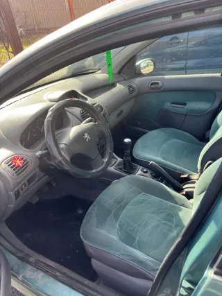 Peugeot 206 ,año 2002