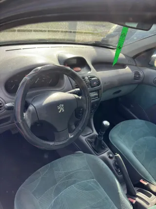 Peugeot 206 ,año 2002