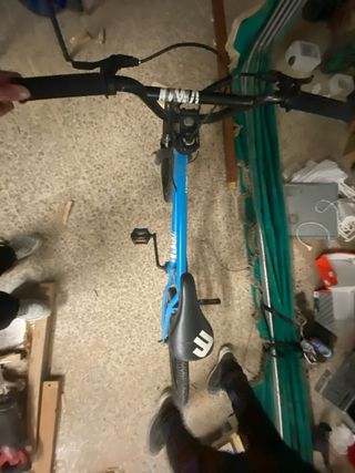 Bicicleta BMX azul