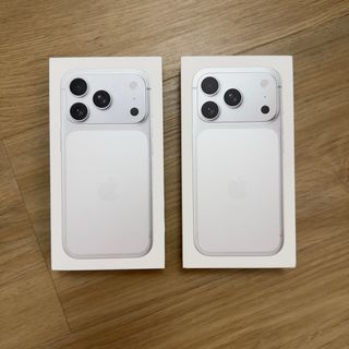 iPhone 17 Pro Plata/Blanco