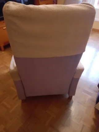 Sillón reclinable tela morado y blanco