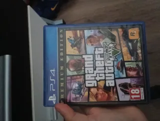 Spider-Man Miles Morales Ps5 y GTA 5 ps4