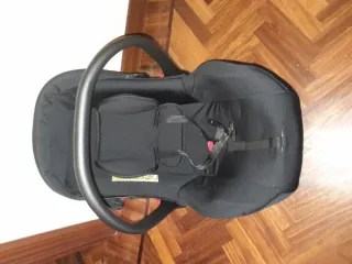 Silla de coche para bebé negra