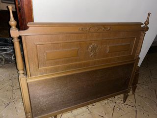 Cabecero de cama de madera