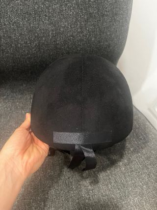 Casco de equitación negro gamuza