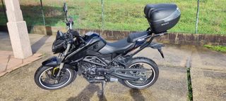 VOGE 125R con soporte de baúl