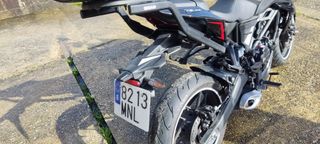 VOGE 125R con soporte de baúl