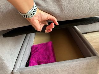 Sofá chaise longue con canapé gris