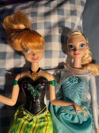 Muñecas Barbie Ana y Elsa Frozen