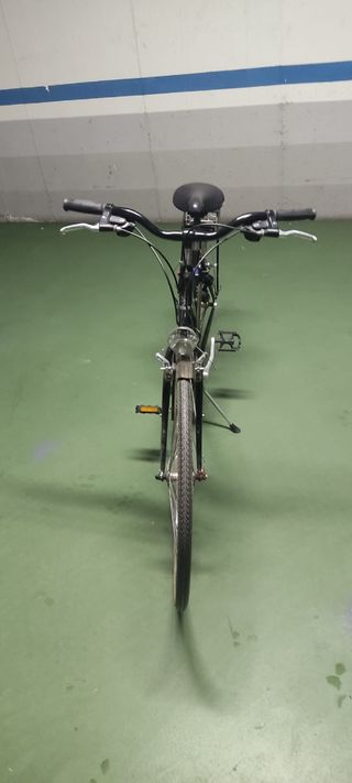 Bicicleta de paseo Peugeot negra