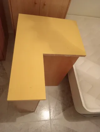 Cama nido con cabecero con almacenaje