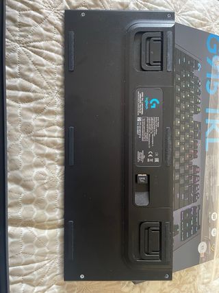 Teclado Gaming Logitech G915 TKL RGB