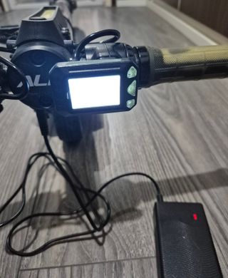 Patinete Eléctrico AIBIKE Carbon Fiber (AVARIADO)