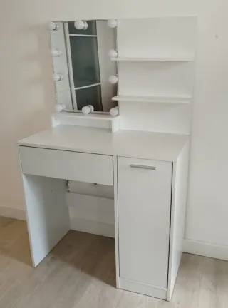 Tocador blanco con espejo y luces (opcional)