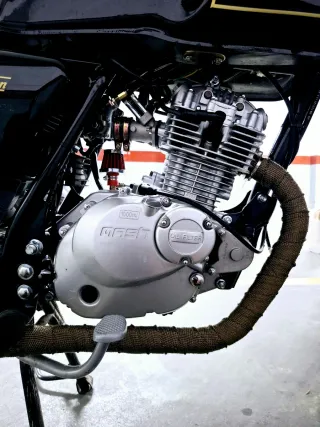 Mash Black Seven 125cc 3800km!!