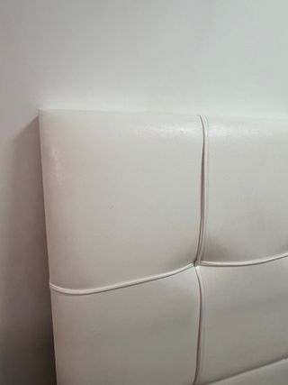 Cabecero de piel blanco 105 cm