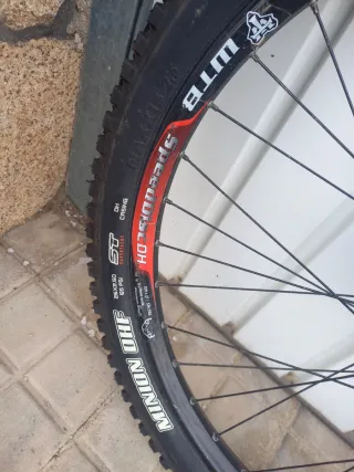 Ruedas de Descenso Completas