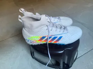 Botas de fútbol Adidas blancas multicolor