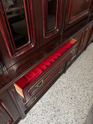 Mueble de madera y cristal vintage