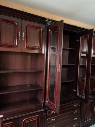 Mueble de madera y cristal vintage