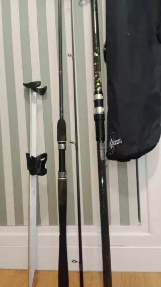 Cañas de pescar y accesorios