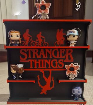 Expositor funko pop stranger things kinder joy