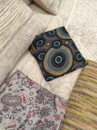 Lote 8 pañuelos varios estampados