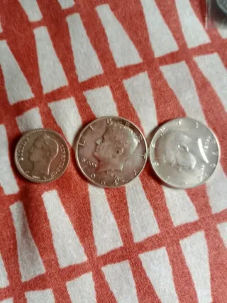 "Monedas plata plata 2 Medios Dólares 1 Bolívar"