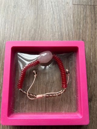 Pulsera Cuarzo Rosa y Abalorios Rojos