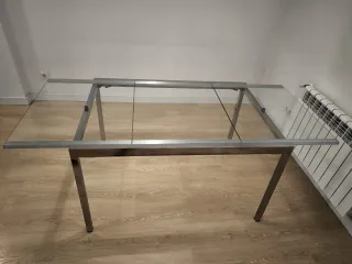 Mesa Comedor Cristal Extensible Plata + 4 sillas