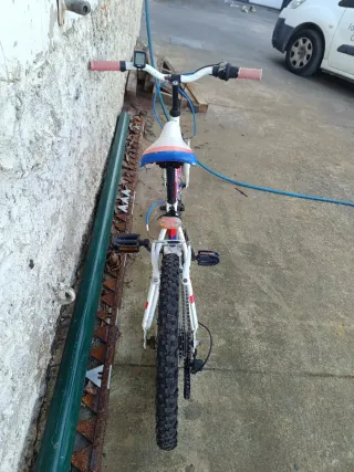 Bicicleta BTB Speed 200