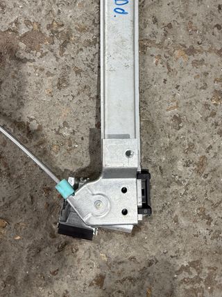 Elevalunas Delantero Izquierdo Seat Ibiza 6K 5P