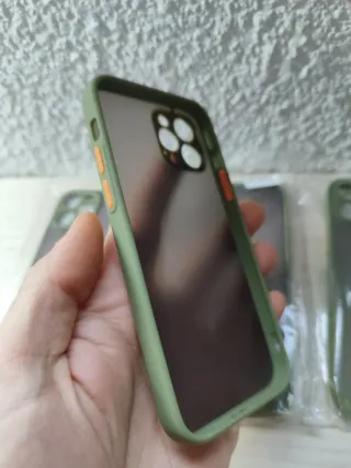 Funda iPhone Verde Translúcida