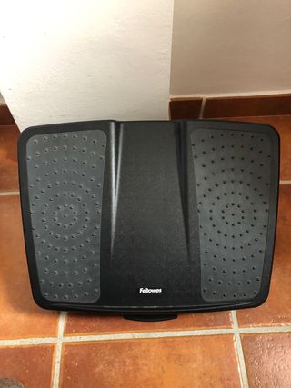 Reposa pies escritorio