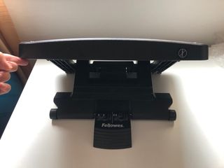 Reposa pies escritorio