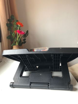 Reposa pies escritorio