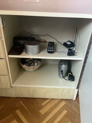 Mueble cajones y puerta