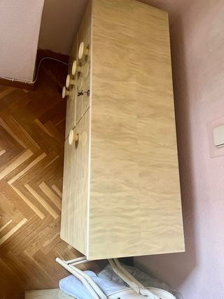 Mueble cajones y puerta