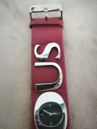 Reloj Tous Brazalete Cuero Rojo