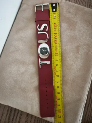 Reloj Tous Brazalete Cuero Rojo