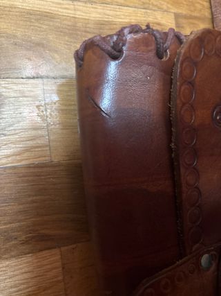 Bolso Piel Antiguo Adornado