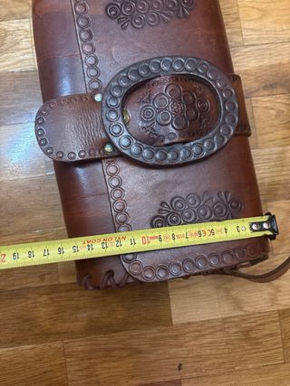 Bolso Piel Antiguo Adornado