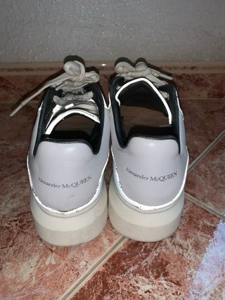 Alexander McQueen Zapatillas Oversized Gris/Blanco