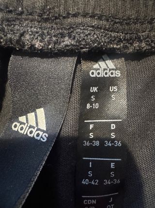 Camiseta Adidas Negra y camiseta coral talla M