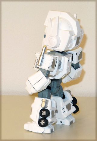 Ultra Magnus Action Figure