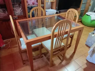 Mueble de salón madera natural + mesa y 5 sillas